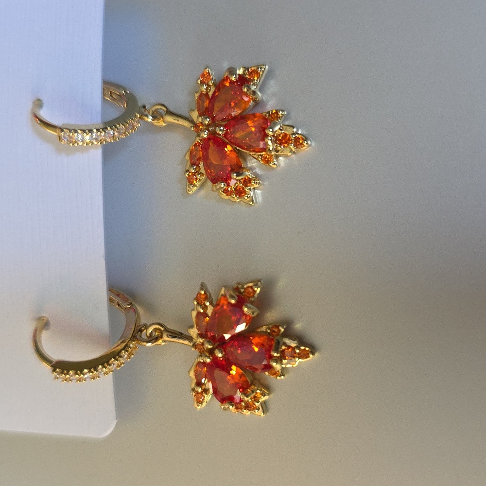 Mapleleaf Bling Earrings  Colorful Fall Autumn GEM MAPLELEAF EARRINGS